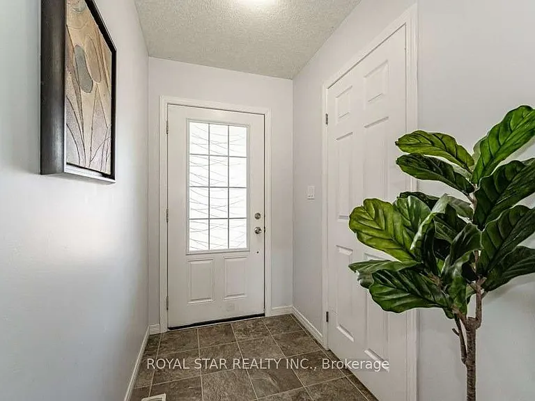 7 Upper Mercer St #B8 — Photo 4