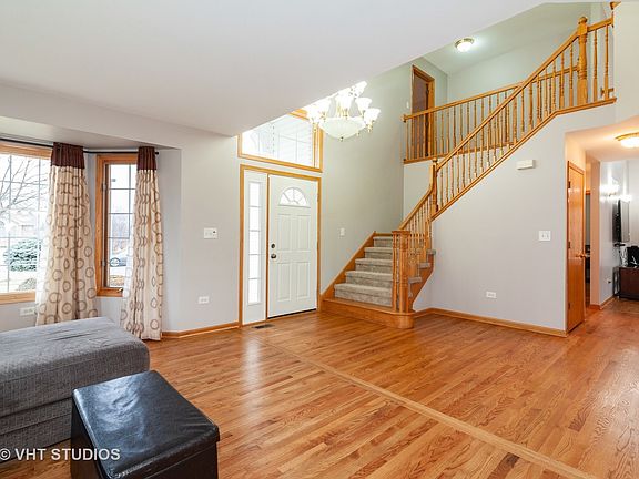 2nd image of 8035 Mason Ln
