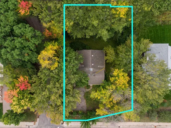 263 Central Ave N, Wayzata, MN 55391