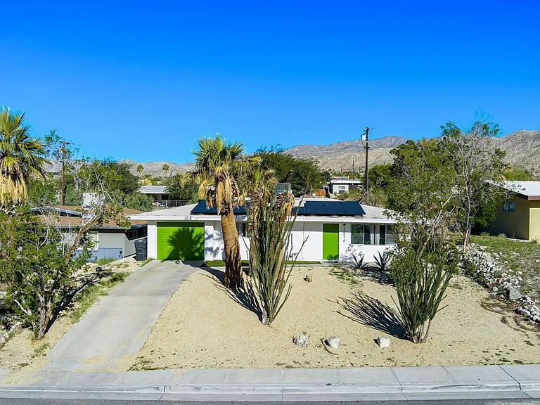 66970 Desert View Ave — Photo 12
