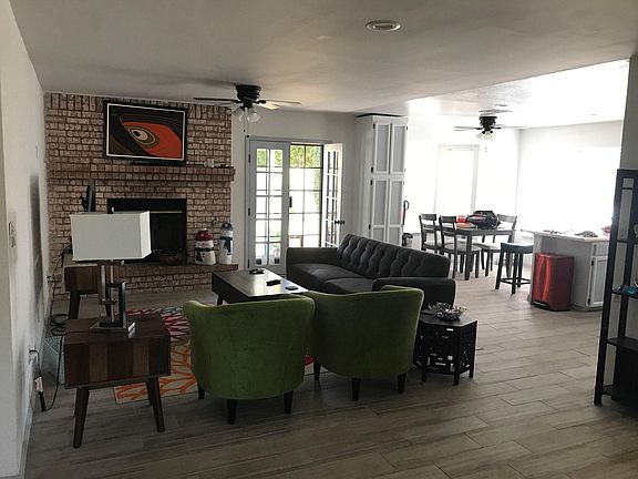 3rd image of 844 El Parque Dr