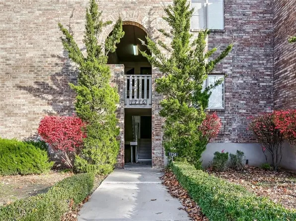 1716 E 97th St APT C, Kansas City, MO 64131