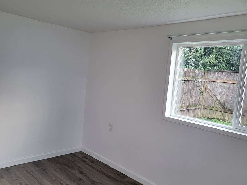1st image of 6215 McKinley Ave E #2
