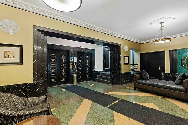 Rented by MNS | media 14