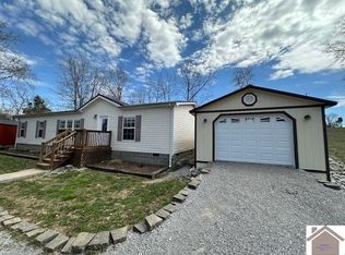 5644 Goodsprings Rd, Fredonia, KY 42411