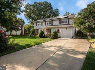 13 Sequoia Dr, Cinnaminson, NJ 08077