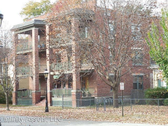 1st image of 409 S 1st St APT 3