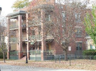 409 S 1st St APT 3, Rockford, IL 61104