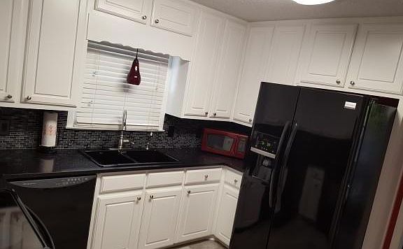 4th image of 5020 Southgate Dr