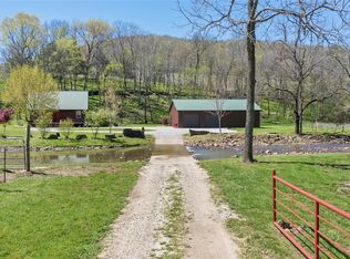 17551 Hutchens Rd, Winslow, AR 72959