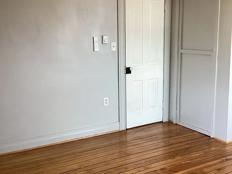 39-43 E Main St — Photo 21
