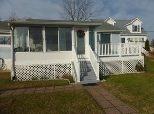2269 Lake Dr, Pasadena, MD 21122