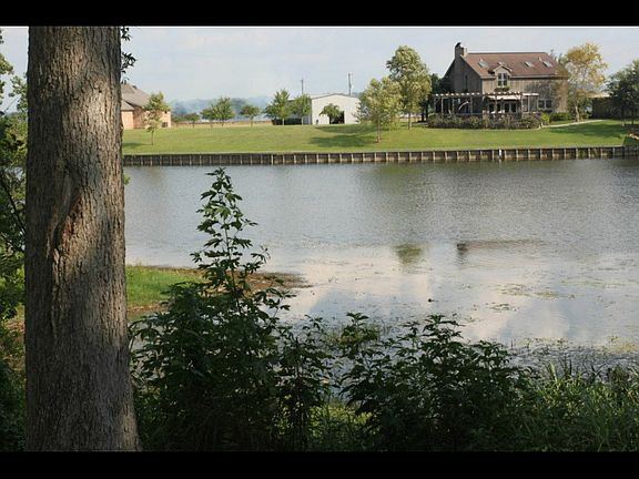 4th image of 3014 Highway 484