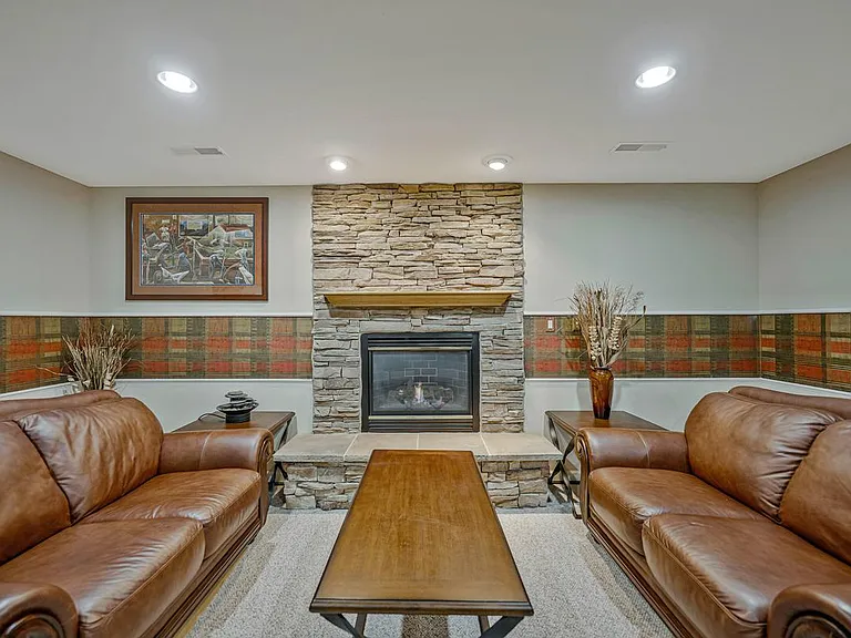 1117 Horizon View Pl — Photo 45