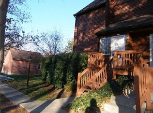 604 Ridgetop Ln, Brewster, NY 10509