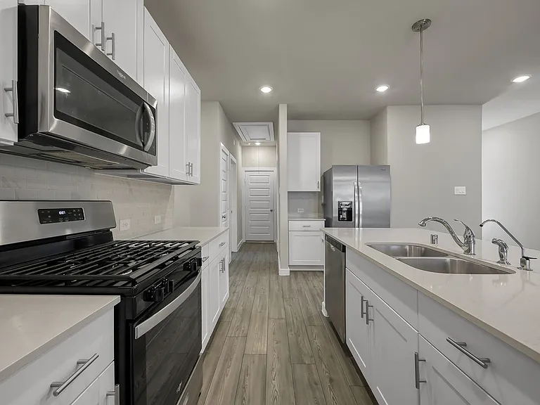 9522 Sugar Berry Dr — Photo 12