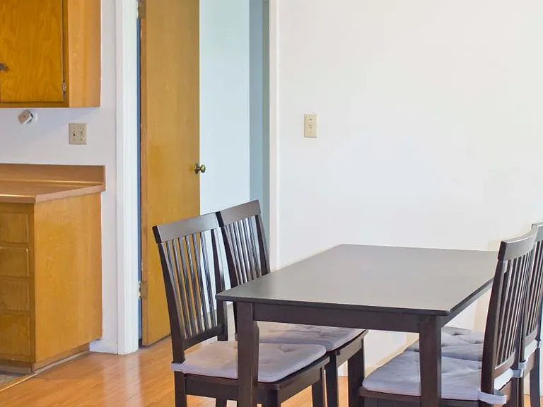 1033 Cordova St #12 — Photo 3