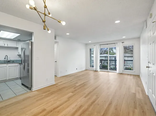 21 Vaughns Gap Rd APT 67, Nashville, TN 37205