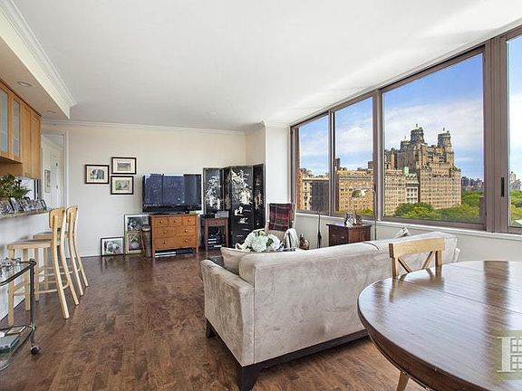 2nd image of 101 W 79th St APT 11D