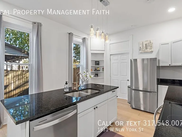 1931 W New York St — Photo 11