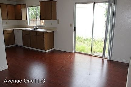 3rd image of 1424 128th Dr NE #6B