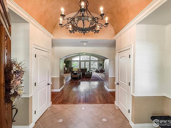 4th image of 601 Loomis Ct