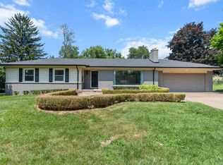 1080 Frankel Ln, Bloomfield Hills, MI 48302