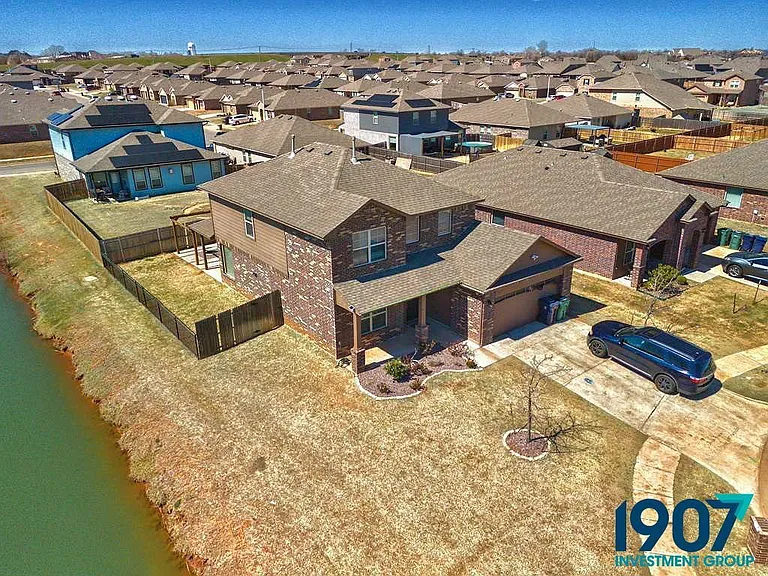 2501 Caden Ct — Photo 49
