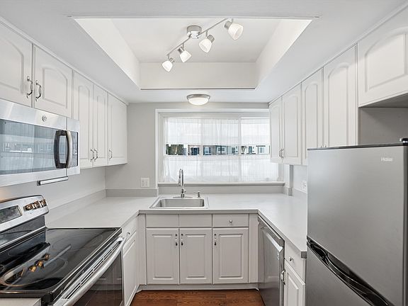 5th image of 3184 Bolgos Cir