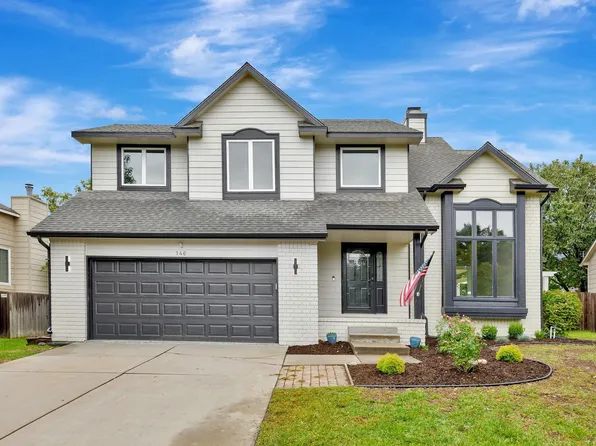 146 Elm Ct, Andover, KS 67002