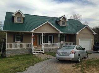 1035 Meadow Dr, Spencer, TN 38585