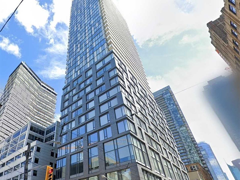 2nd image of 101 Peter St Unit 3102