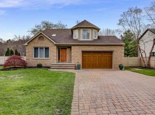 616 Brookside Dr, Toms River, NJ 08753