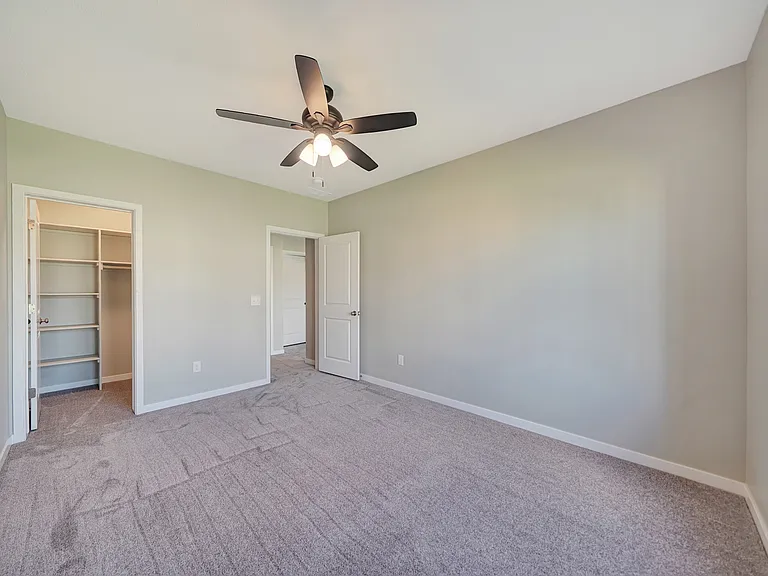 8926 S 42nd St — Photo 53