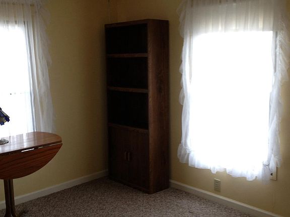 Lake side Bedroom 