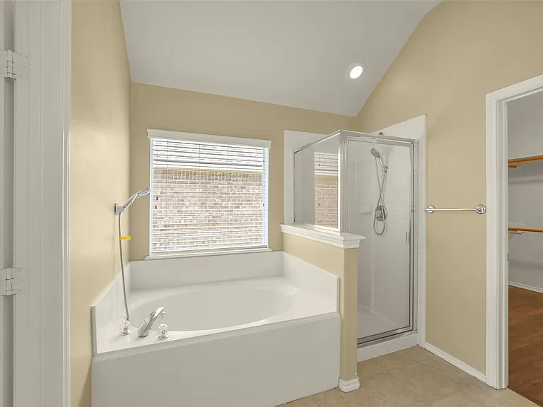 1414 Phoenician Dr — Photo 24
