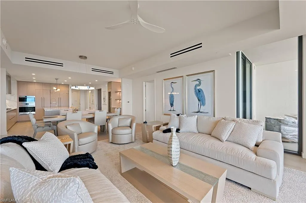 2 bed, 2.5 bath, 2628 sqft, $24,500 — Photo 4