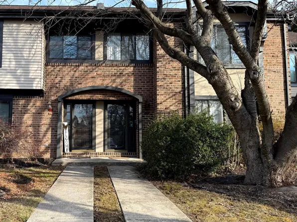 14 Garrison Pl, Newtown, PA 18940