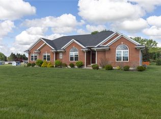 51 Brookwood Hills Dr, Horseheads, NY 14845