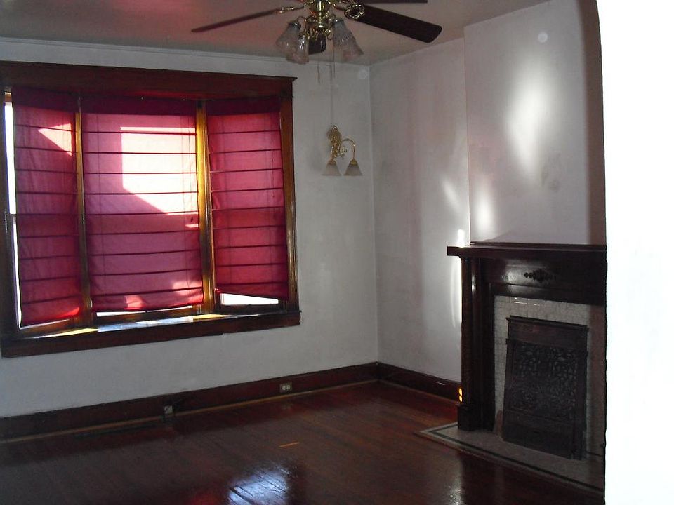 1st image of 1007 W 14th Ave APT 1