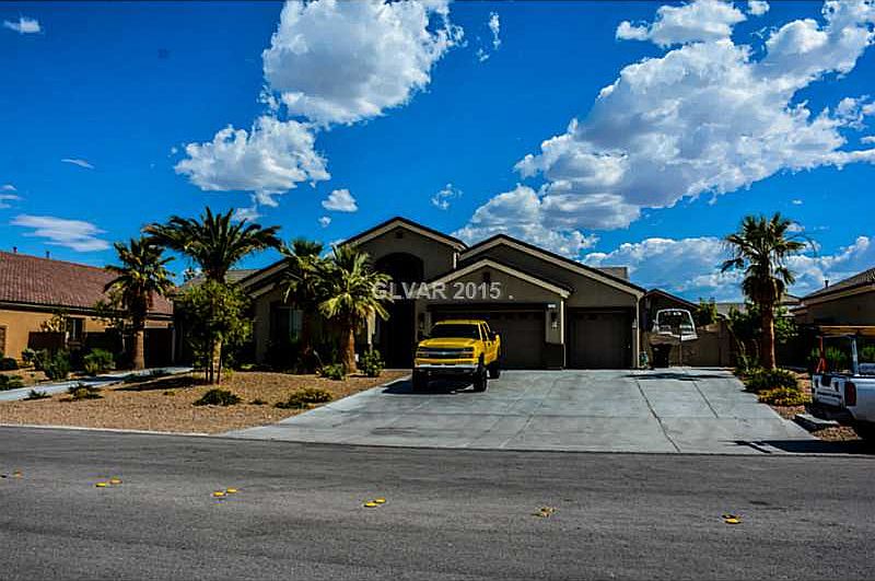 1st image of 115 Siddall Ave