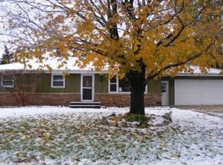1611 N Blossom Dr, Appleton, WI 54914