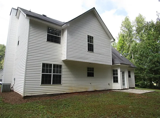 204 Carrie Dr — Photo 18