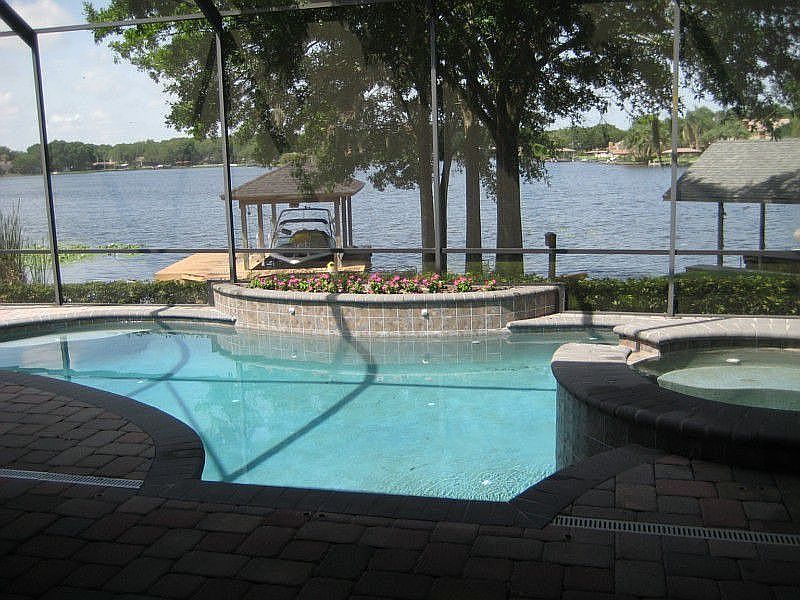 Pool & Screened Lanai