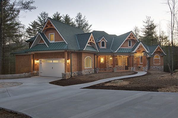 1st image of 72 Hosta Ln