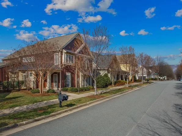 217 Claremont Ln, Crozet, VA 22932