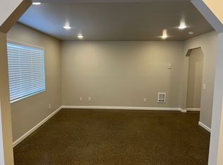 8720 Golden Given Rd E, Tacoma, WA 98445