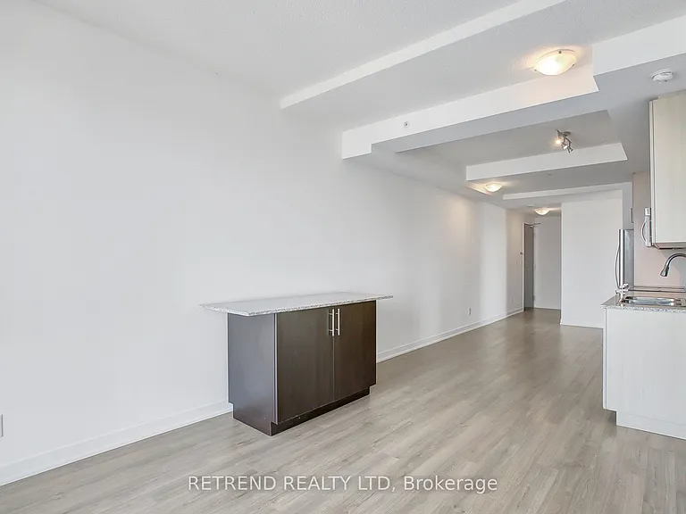 85 Duke St W #1504 — Photo 7