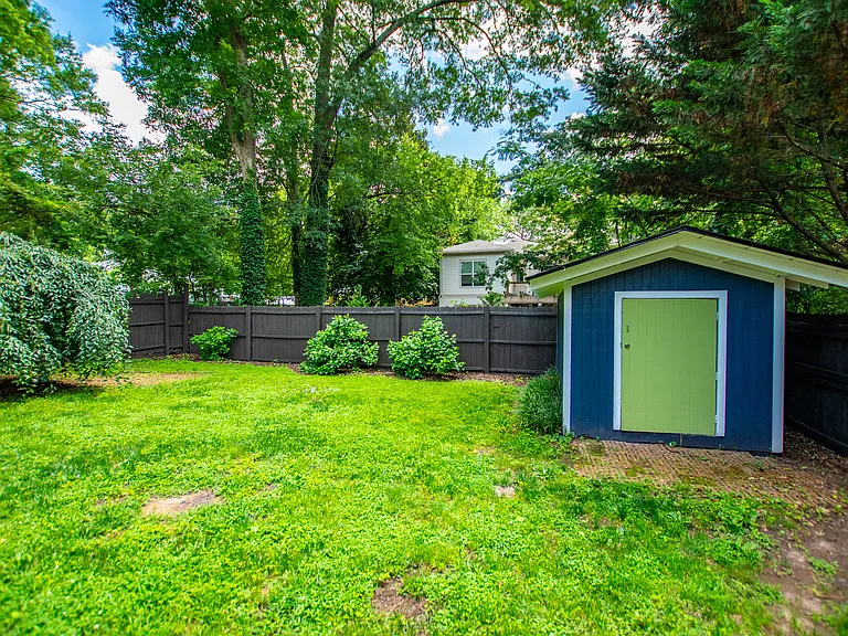 1818 Taylor Ave — Photo 62