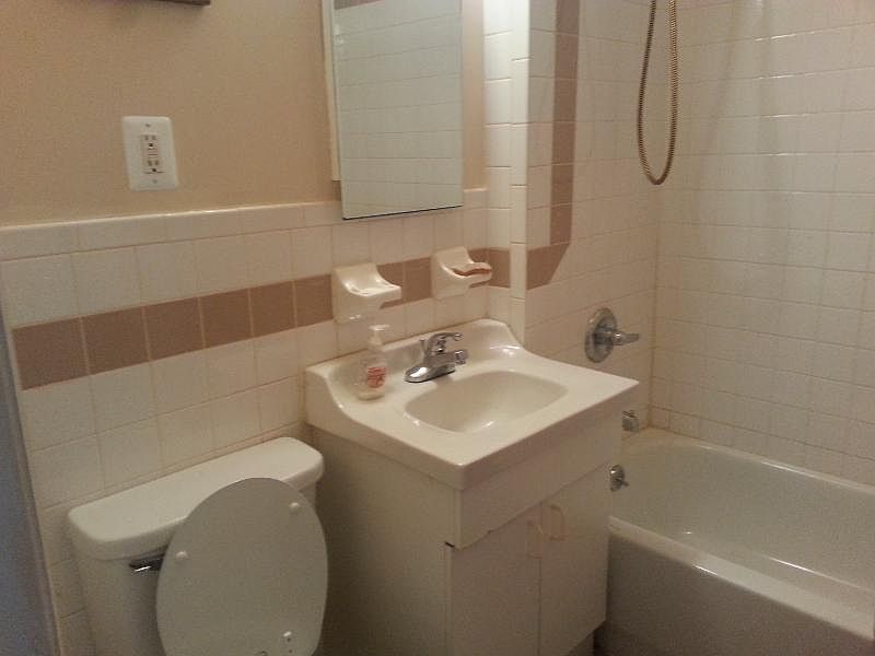 2nd image of 235 Putnam Ave